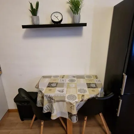 Appartement T2 Avec Balcon Proche Centre-Ville Narbonne Exterior photo