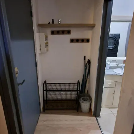 Appartement T2 Avec Balcon Proche Centre-Ville Narbonne Exterior photo