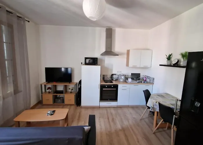 Appartement T2 Avec Balcon Proche Centre-Ville Narbonne